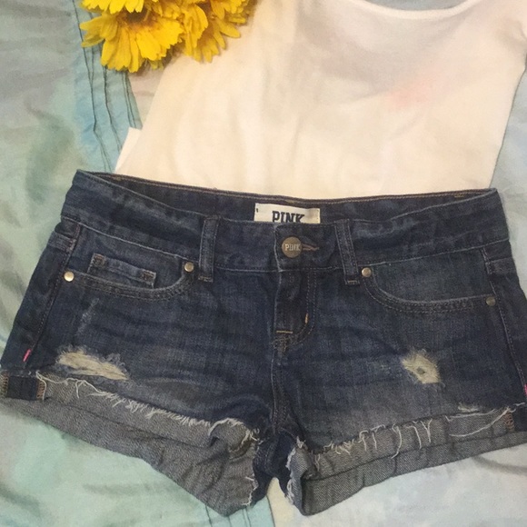 Victoria’s Secret Pink Distressed Raw Cuffed Hem Jean Shorts - Picture 2 of 8